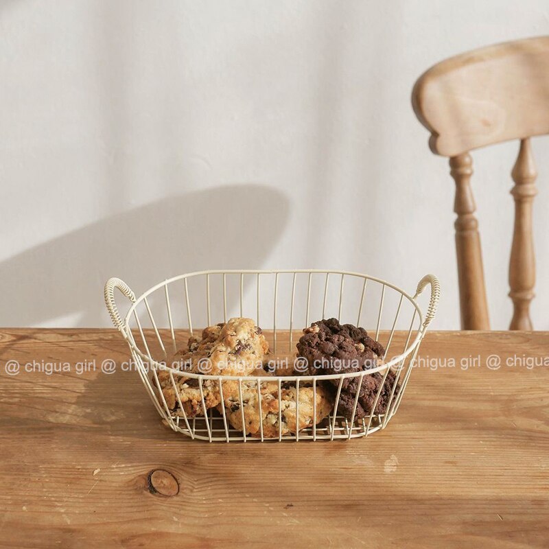 Nordic Style Retro Iron Fruit Basket Snack Tray Coffee Table Hollow Storage Basket Home Decoration